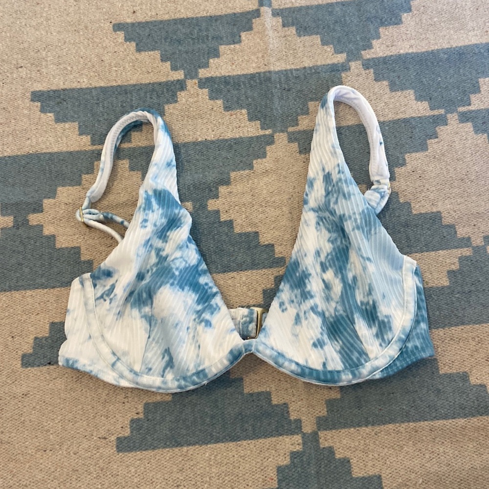 Hollister Swim Top